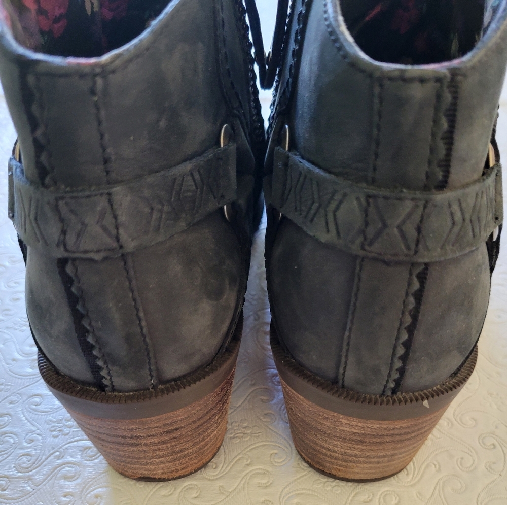 Teva Boots Gray Womens 9 Foxy Ankle Booties Heels Side Zipper 1008317 - Picture 10 of 12